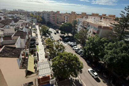 d6f9f527f3a2b74e1b0386fb3ef6884e - 17