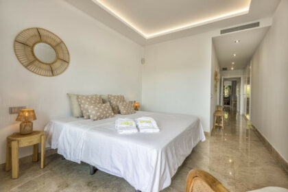 d709746651460f7bd9d146d94e8348d2 - 21