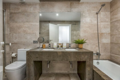 d709746651460f7bd9d146d94e8348d2 - 24