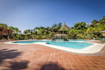 d709746651460f7bd9d146d94e8348d2 - 35