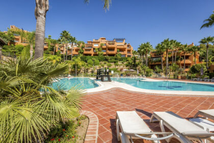 d709746651460f7bd9d146d94e8348d2 - 37