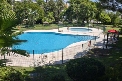 d79393a82b8df235f9c55701347edeba - 48