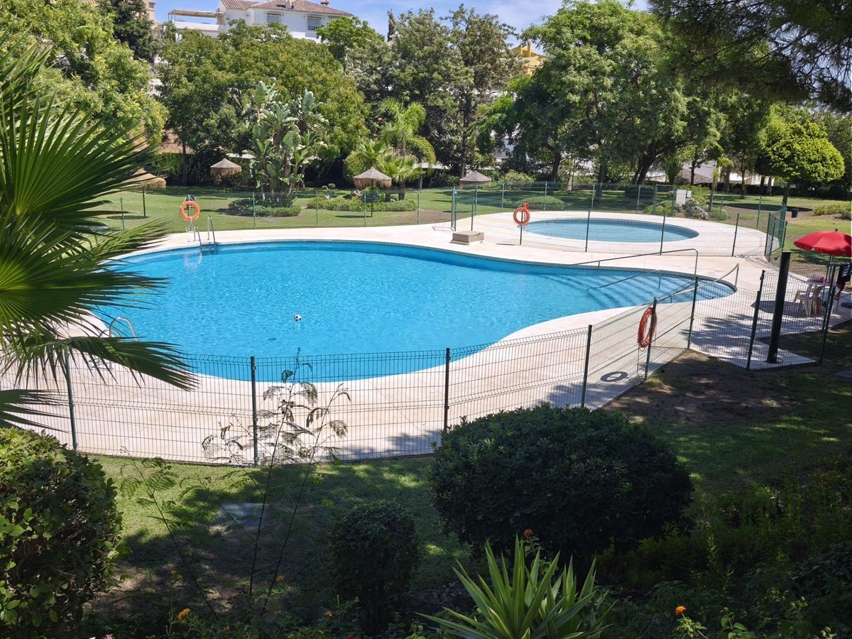 d79393a82b8df235f9c55701347edeba - 49