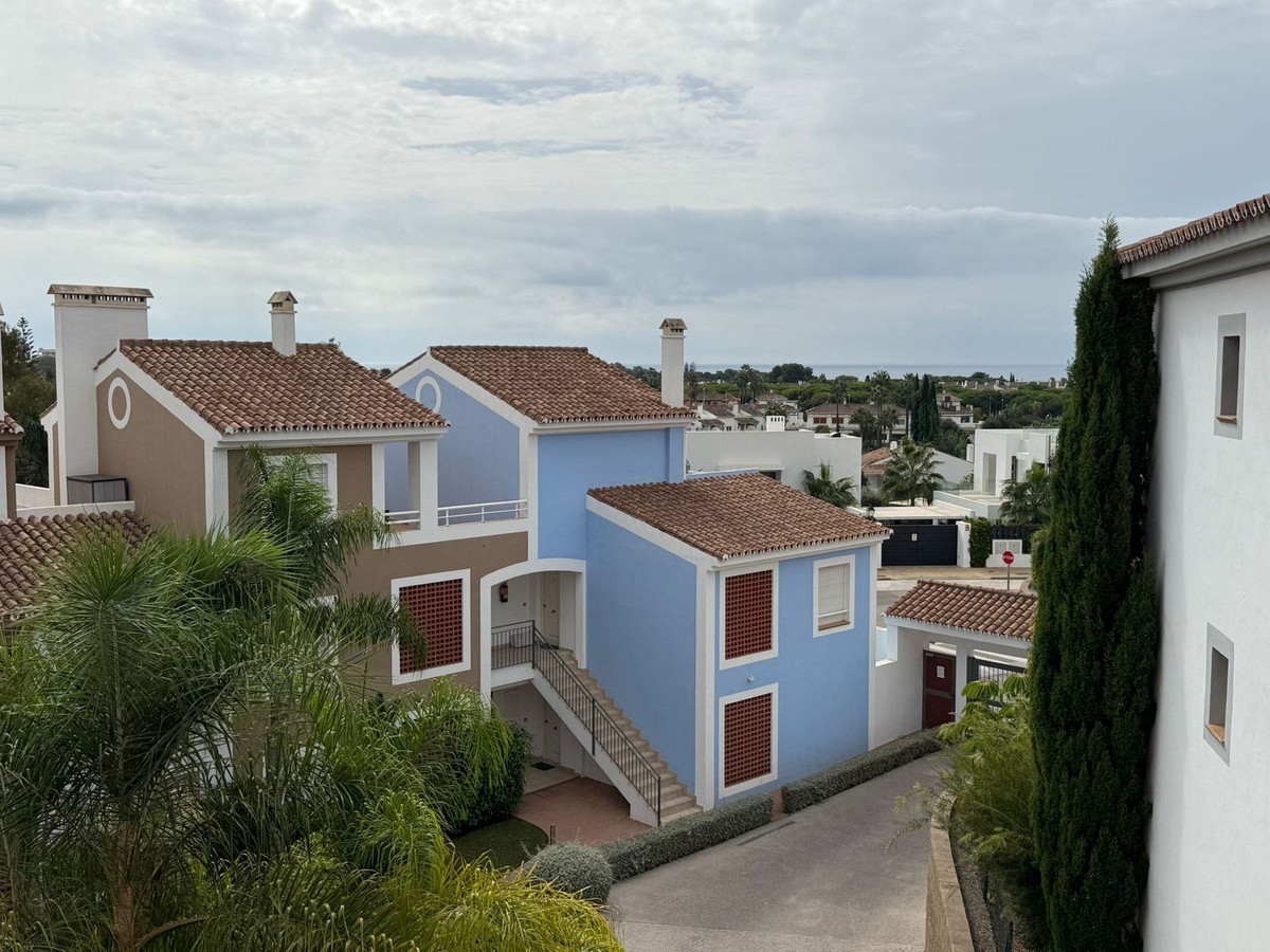 d79bc7f7074d100b1ab87e84f32b9e31 - 11