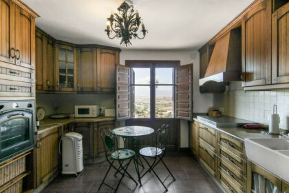 d815486b7fe68e398dffdc3b2db04260 - 14