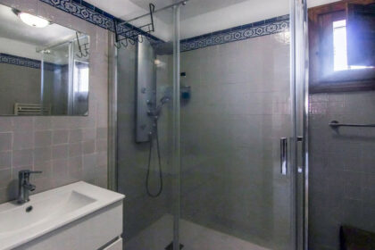 d815486b7fe68e398dffdc3b2db04260 - 20