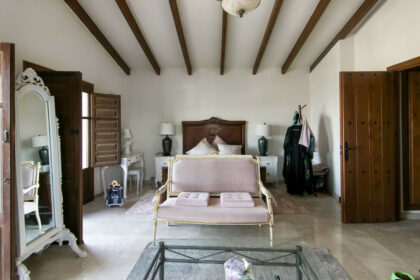 d815486b7fe68e398dffdc3b2db04260 - 32