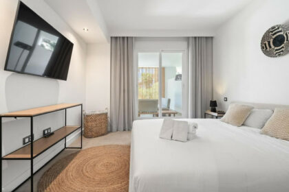 d833c09661583f6e4a6bc7383cce378d - 8