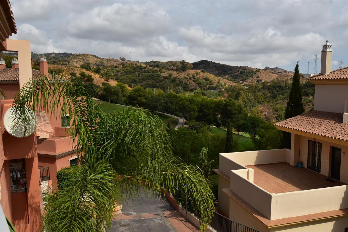 d83c948bfdcfd16bfcb0cd18d8e1e712 - 5