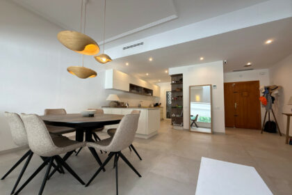 d88cfef1376382984f1015b9ad26e470 - 12