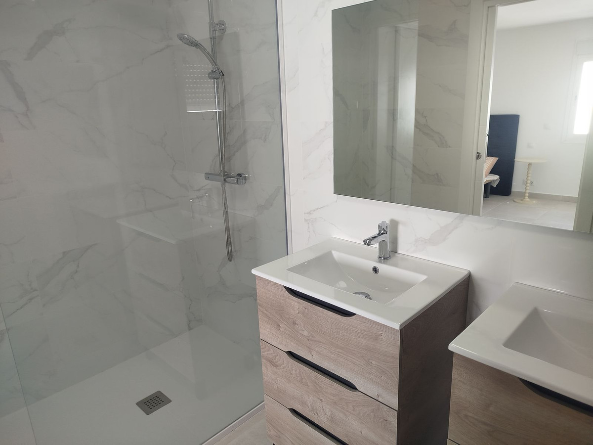 d88e00432f03c28ca4d0763275915ef5 - 33