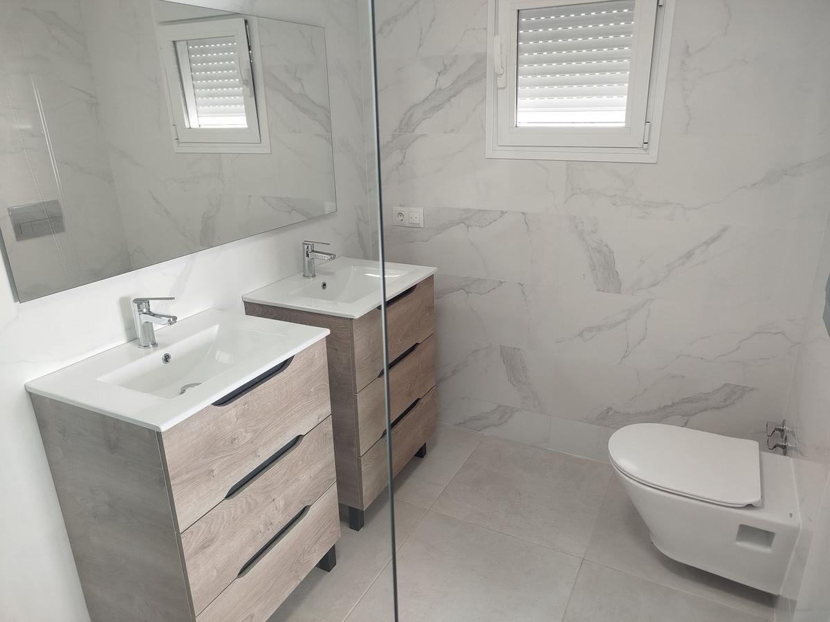 d88e00432f03c28ca4d0763275915ef5 - 35