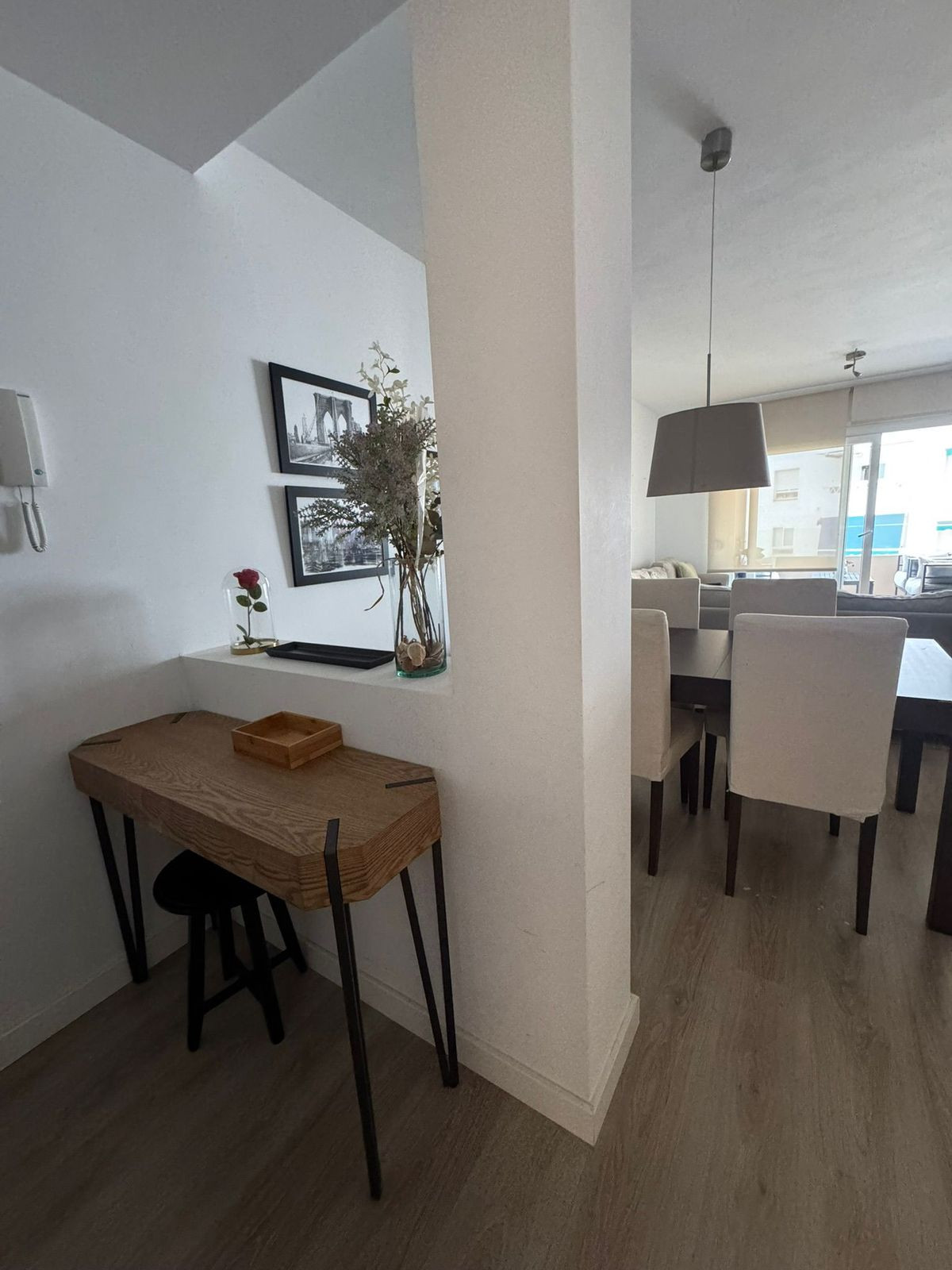 d8d118b7613ec8df09b5be7d3281b8d2 - 11