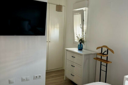 d8d118b7613ec8df09b5be7d3281b8d2 - 2