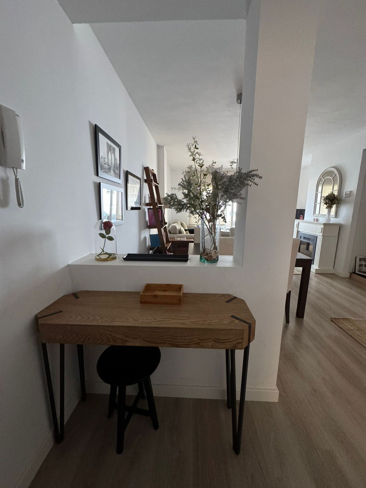 d8d118b7613ec8df09b5be7d3281b8d2 - 6