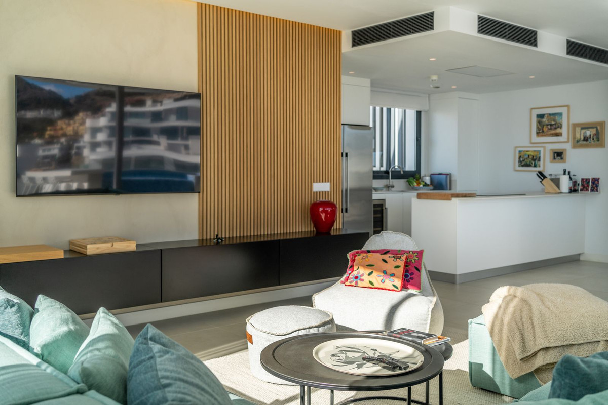 d916042ade02bfdc0426e189a3efe237 - 14