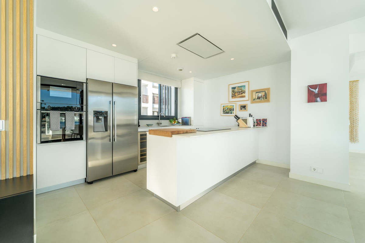 d916042ade02bfdc0426e189a3efe237 - 18