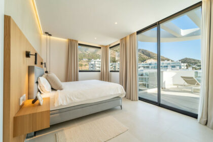 d916042ade02bfdc0426e189a3efe237 - 26