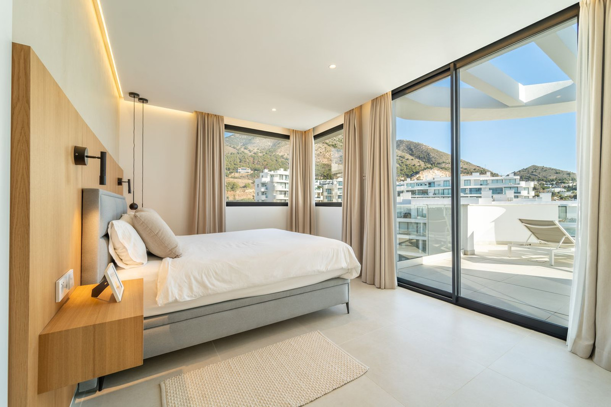 d916042ade02bfdc0426e189a3efe237 - 26