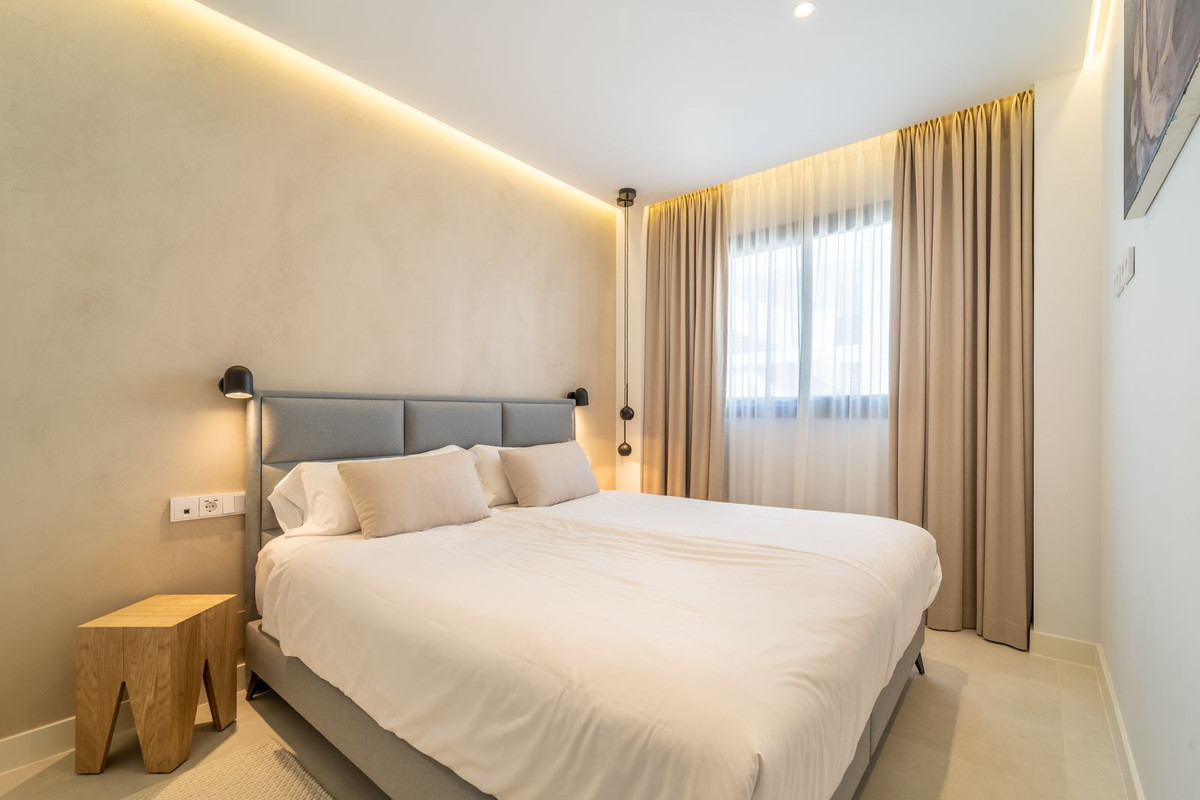 d916042ade02bfdc0426e189a3efe237 - 27