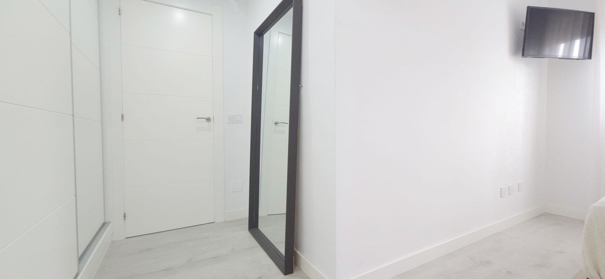 d970d1d1646cd0b85f4f9d86eb973bba - 13