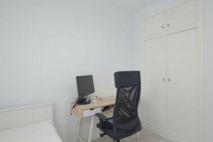 d970d1d1646cd0b85f4f9d86eb973bba - 20