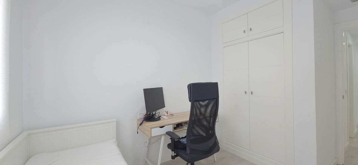 d970d1d1646cd0b85f4f9d86eb973bba - 20