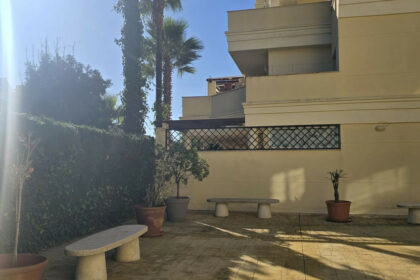 d970d1d1646cd0b85f4f9d86eb973bba - 25