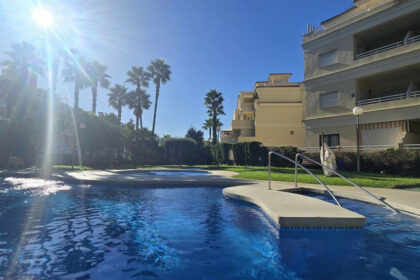 d970d1d1646cd0b85f4f9d86eb973bba - 27