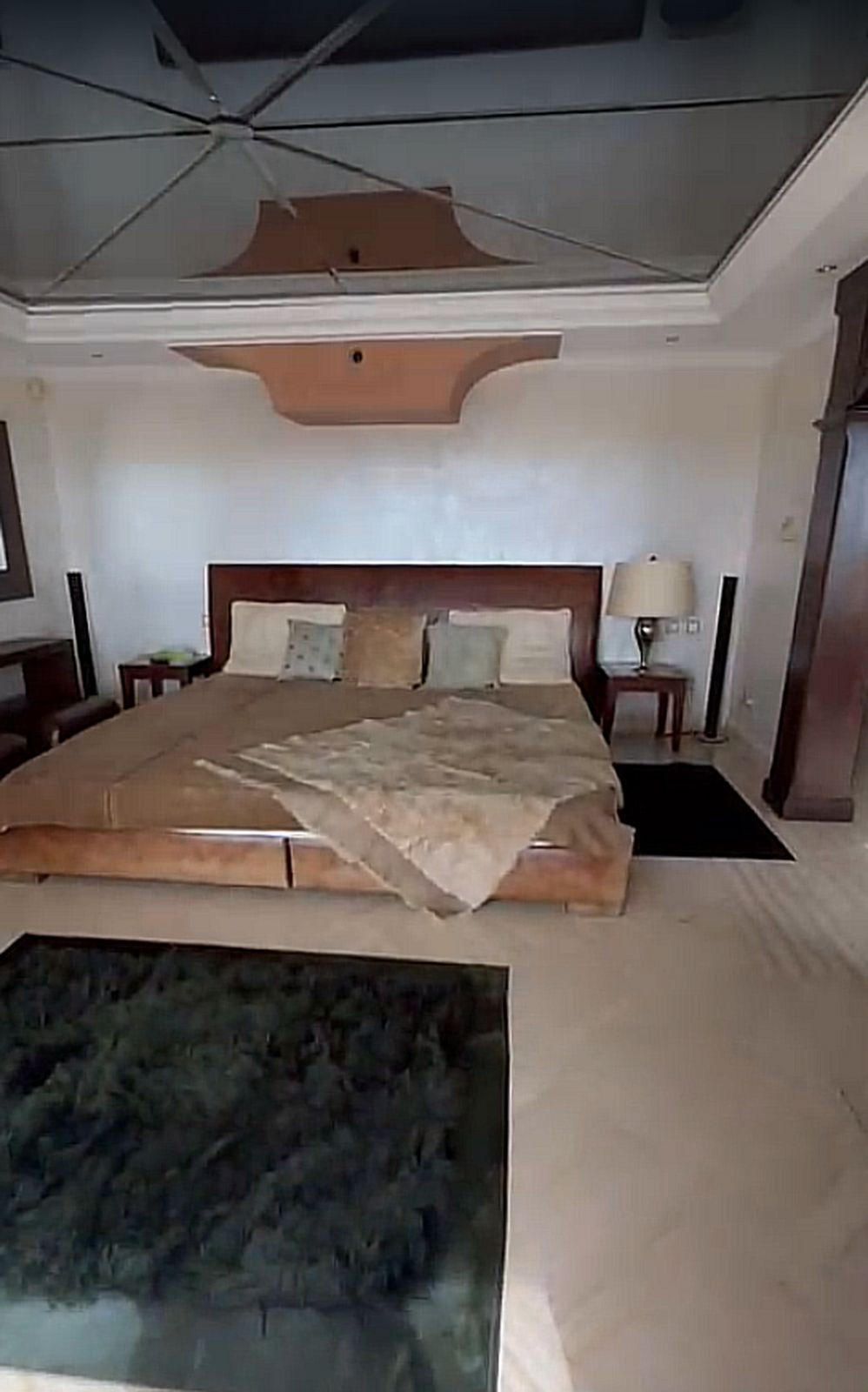 d971c8d52f91364fcb88e7f8aeba4fbb - 14