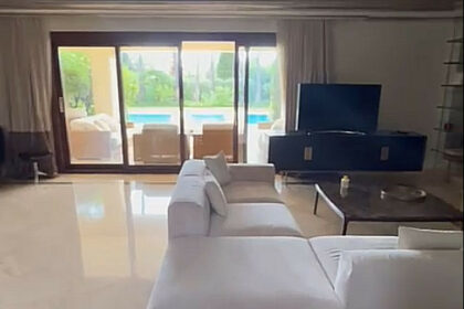 d971c8d52f91364fcb88e7f8aeba4fbb - 16