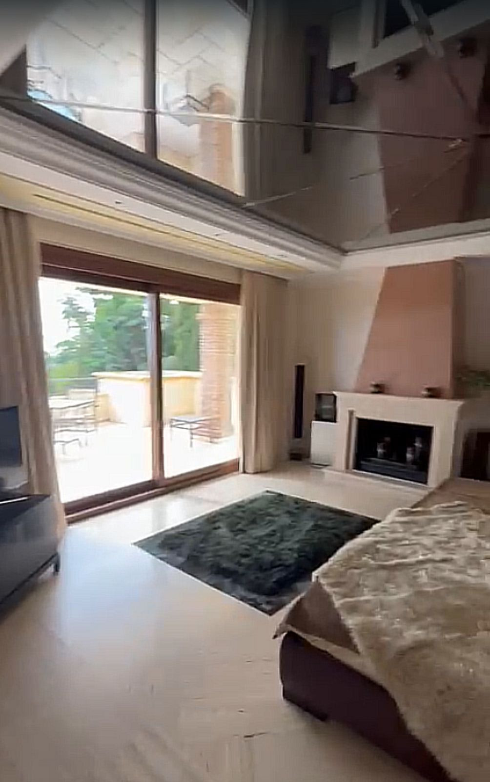 d971c8d52f91364fcb88e7f8aeba4fbb - 9