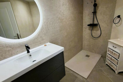 dae5d7c5ba466b6780109805bf2ad028 - 13