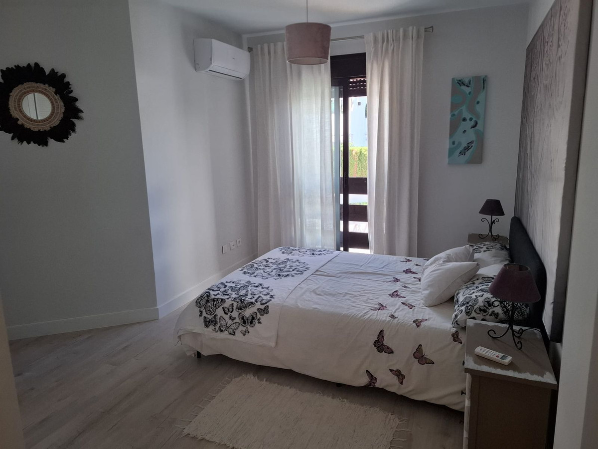 dae5d7c5ba466b6780109805bf2ad028 - 22