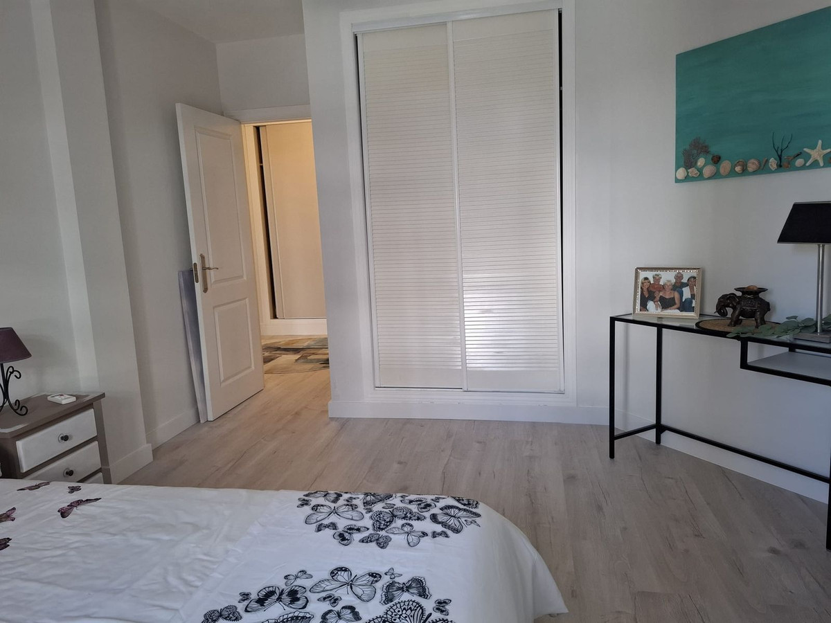 dae5d7c5ba466b6780109805bf2ad028 - 24