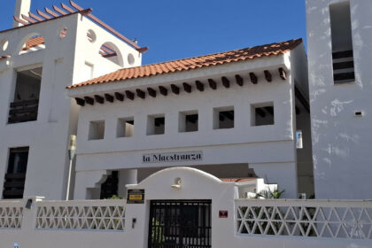 dae5d7c5ba466b6780109805bf2ad028 - 26