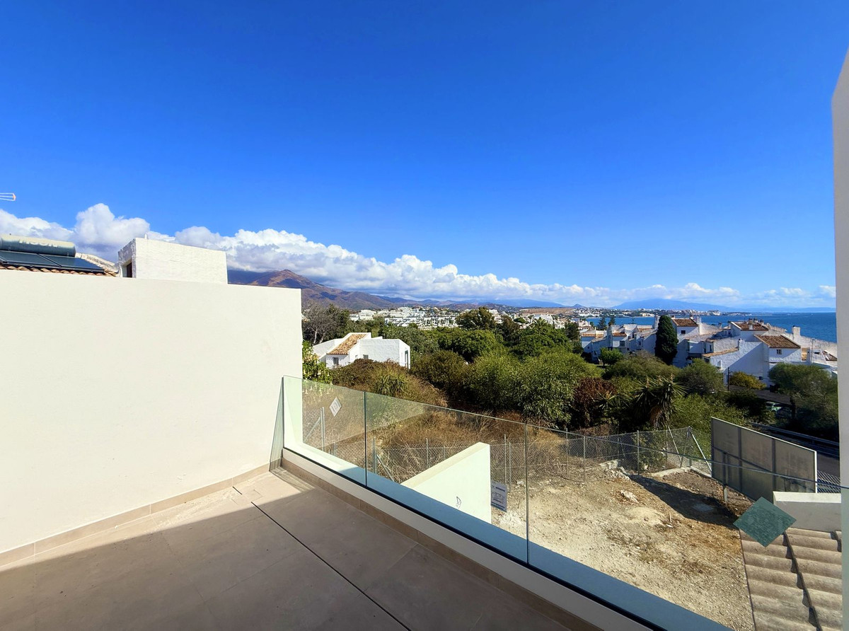 daf8756f310ab6590aee6dc86c8903eb - 17