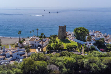 daf8756f310ab6590aee6dc86c8903eb - 18