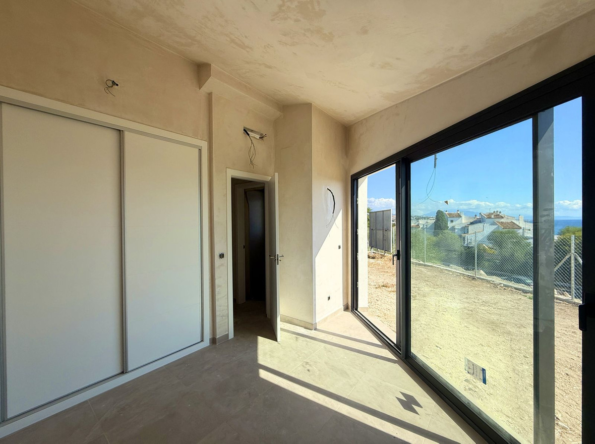 daf8756f310ab6590aee6dc86c8903eb - 28