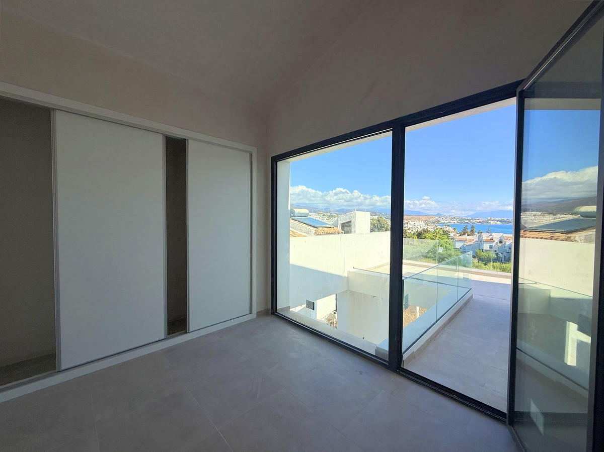 daf8756f310ab6590aee6dc86c8903eb - 30