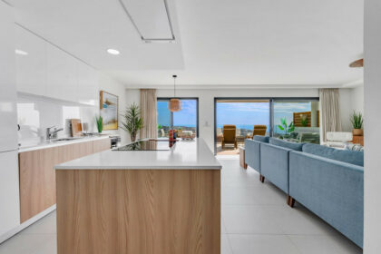 db13319213506671c7d3358b07fadbdb - 18