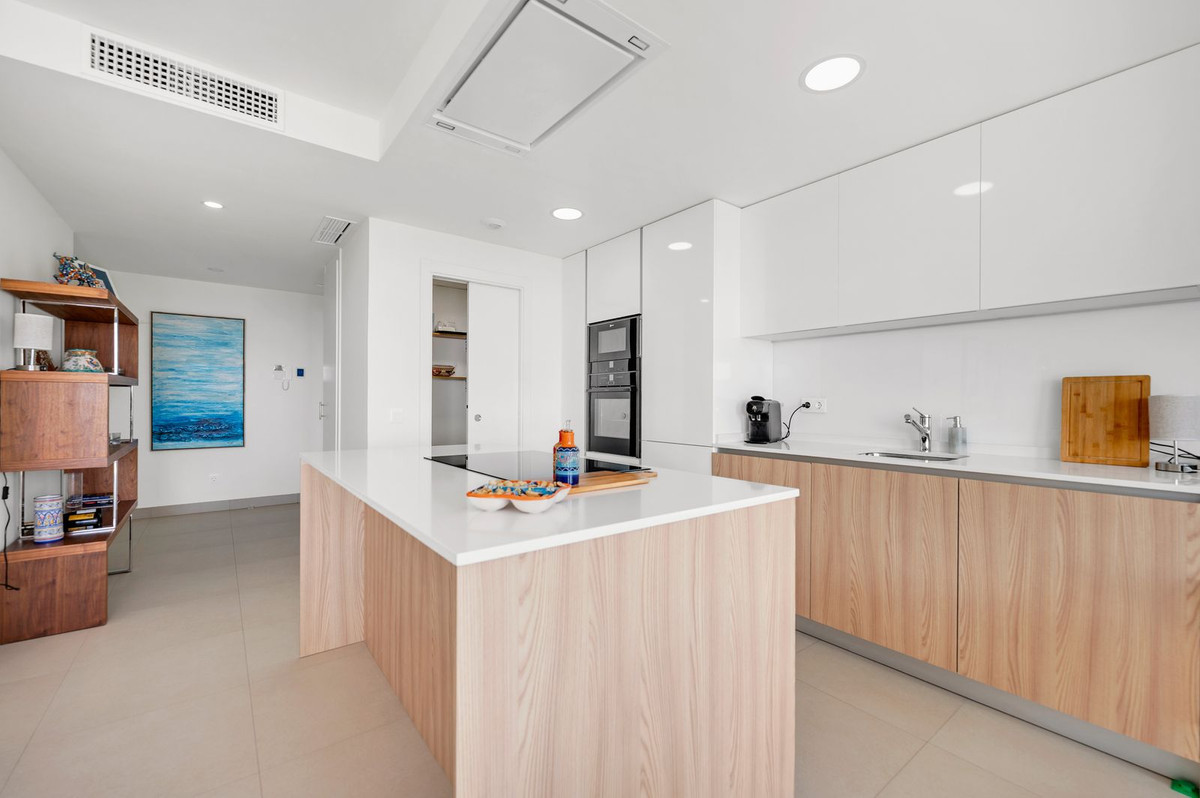 db13319213506671c7d3358b07fadbdb - 21