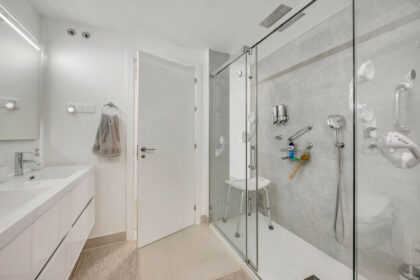 db13319213506671c7d3358b07fadbdb - 33