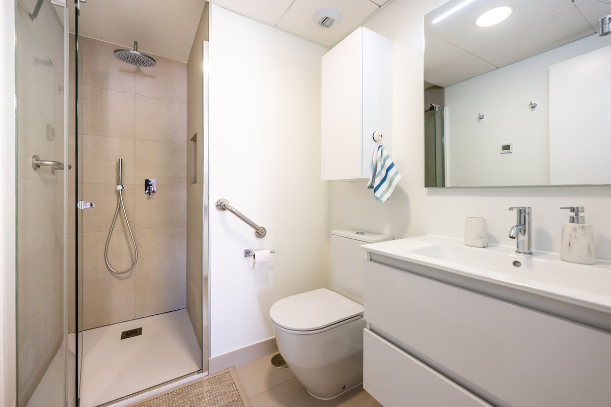 db13319213506671c7d3358b07fadbdb - 36