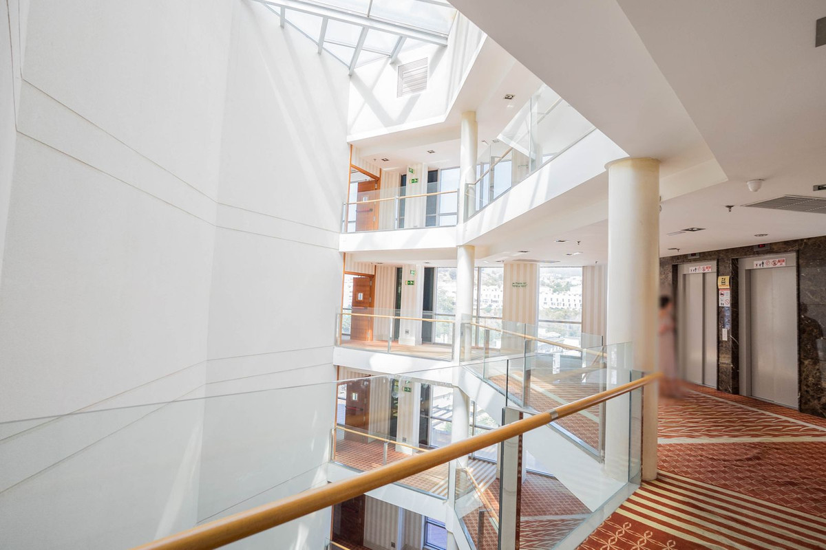 db37684e8f8179ec55c0201dc176301b - 14