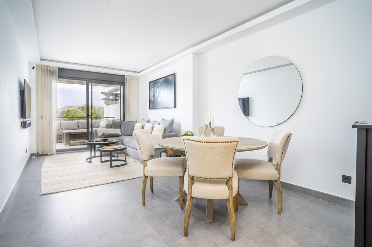 db50a11e955c8279ff8c1147f6651450 - 1