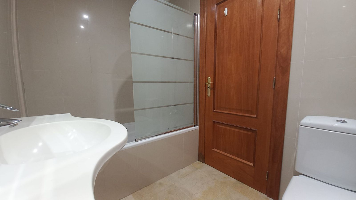 db5c1144bec3943d6a5a685ac38661e9 - 11