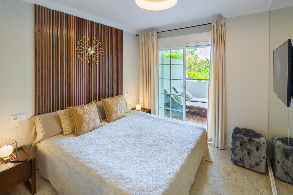 db9677b788bbeacef5423f998f4fd602 - 11