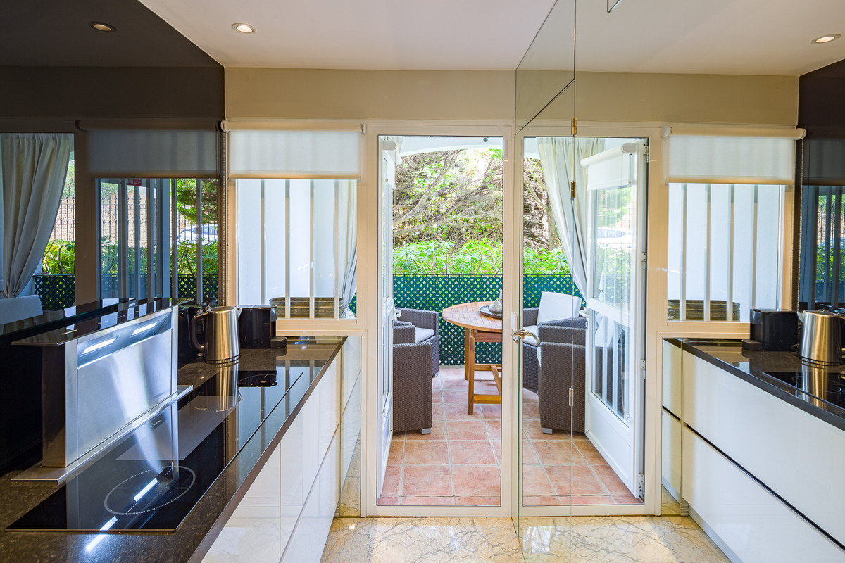 db9677b788bbeacef5423f998f4fd602 - 31