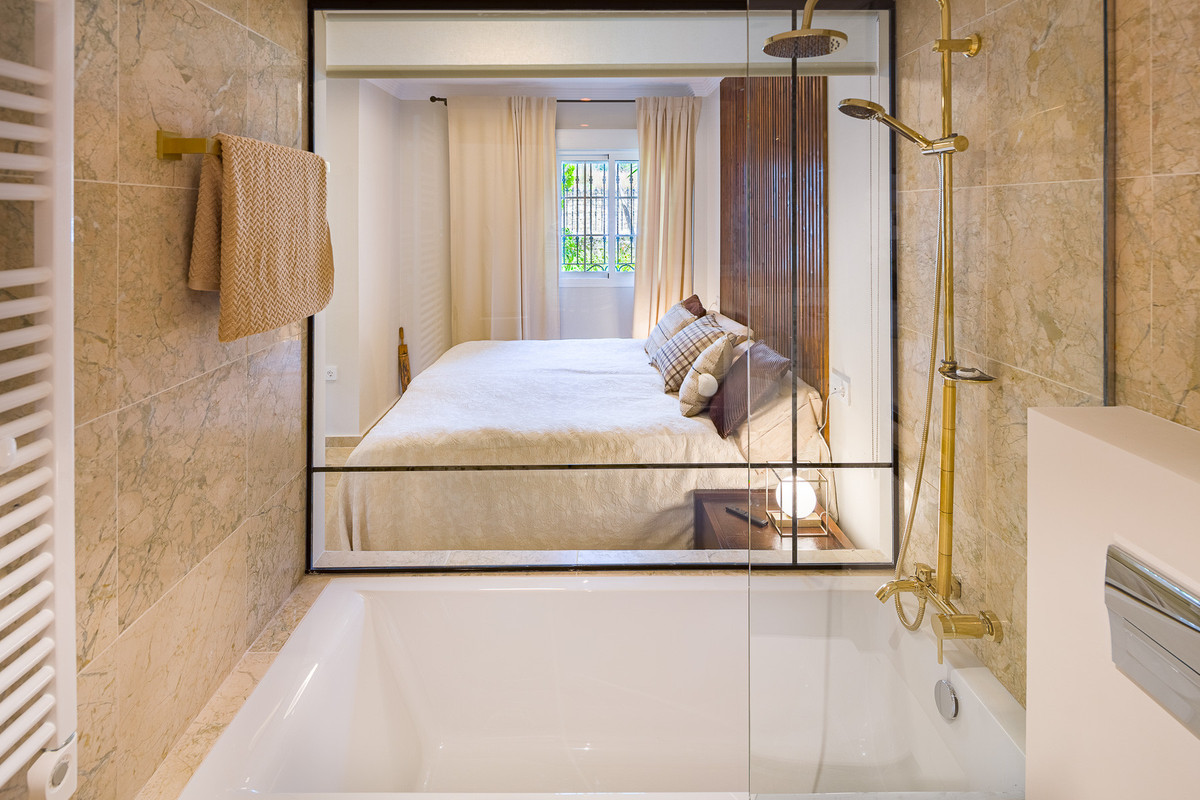 db9677b788bbeacef5423f998f4fd602 - 34